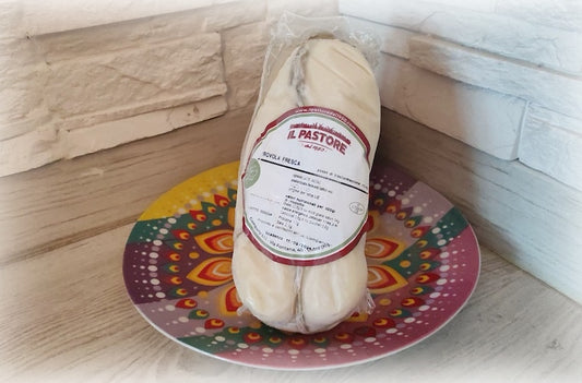 Provola Calabrese 8,6 € al kg. confezione da 800 gr. circa