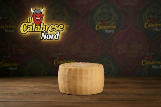 Pecorino calabrese semiduro 16,8 € al kg. confezione da 950 gr. circa